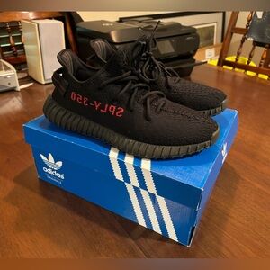 adidas Yeezy Boost 350 V2 ‘Bred’